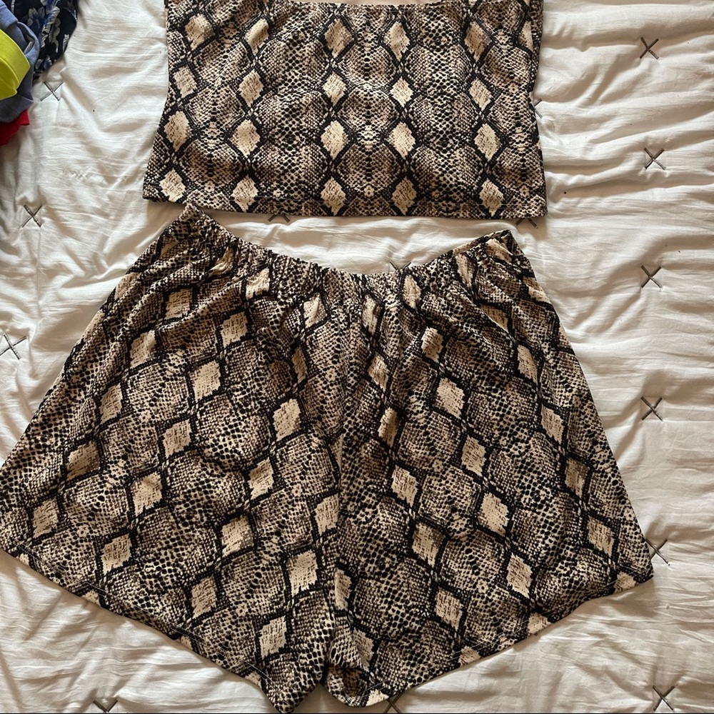 Snake Skin Set - Picture 3 of 4